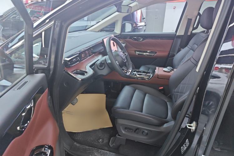 Used GAC Trumpchi E8 New Energy 2024 150km MAX+ Driver Seat