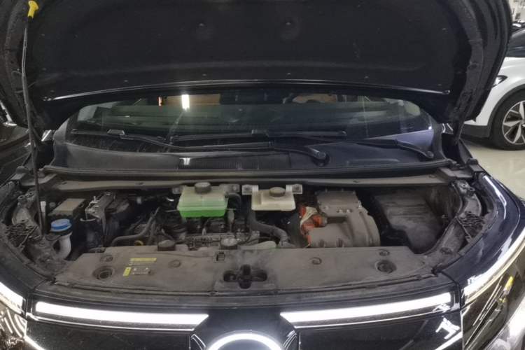 Used GAC Trumpchi E8 New Energy 2024 150km Dragon Roar Starry Night+ Engine Bay