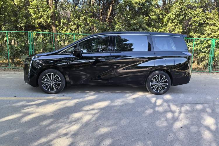 Used GAC Trumpchi E8 New Energy 2024 150km PRO Exterior 3