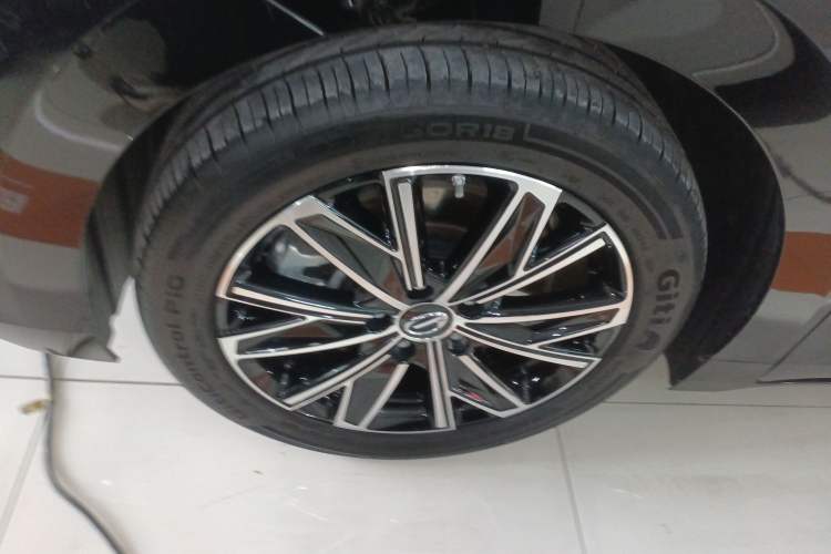 Used GAC Trumpchi E8 New Energy 2024 150km MAX Exterior 4