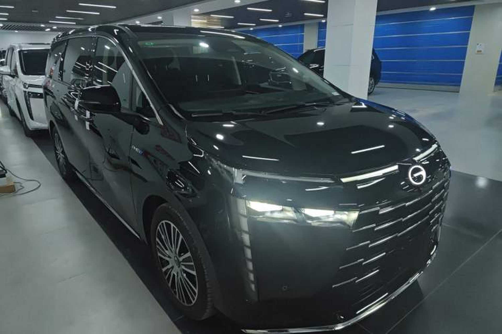 Used GAC Trumpchi E8 New Energy 2024 150km MAX+ Front Right 45 Deg