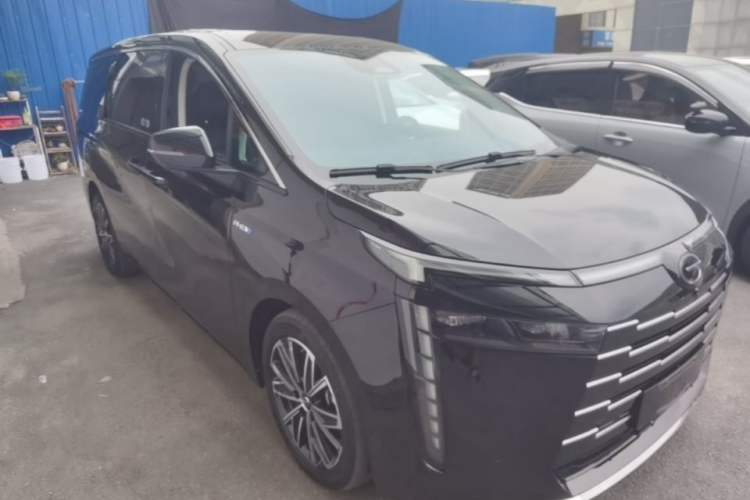 Used GAC Trumpchi E8 New Energy 2024 150km MAX Front Right 45 Deg