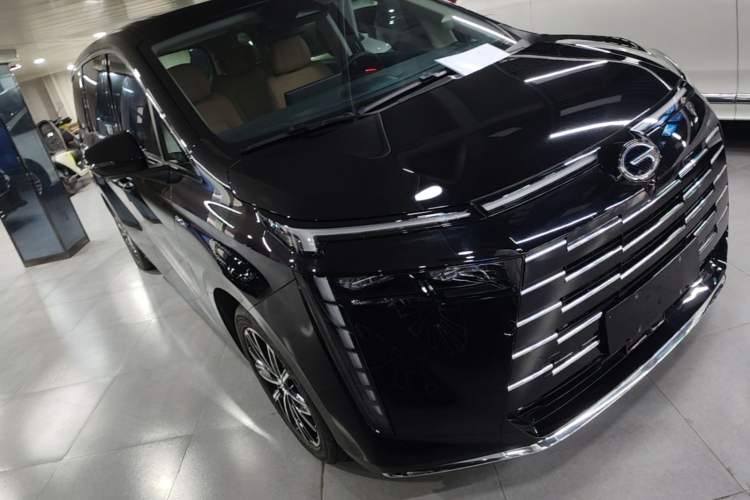 Used GAC Trumpchi E8 New Energy 2024 150km MAX Front Right 45 Deg