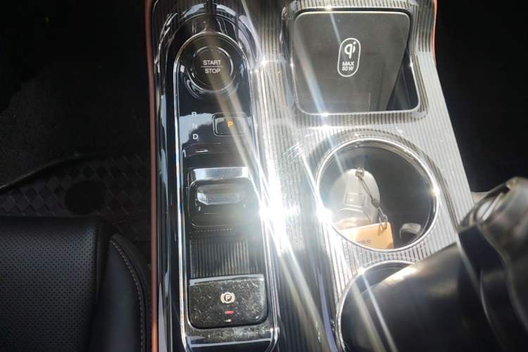 Used GAC Trumpchi E8 New Energy 2024 150km MAX+ Gear Lever
