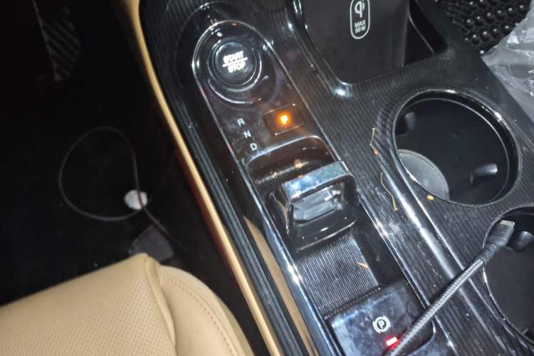 Used GAC Trumpchi E8 New Energy 2024 150km MAX+ Gear Lever