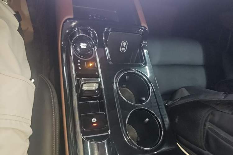 Used GAC Trumpchi E8 New Energy 2024 150km Longteng Glorious+ Gear Lever