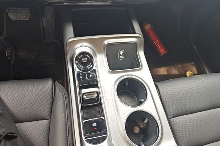 Used GAC Trumpchi E8 New Energy 2024 150km MAX Gear Lever