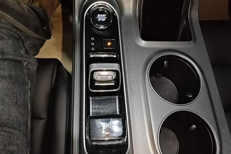 Used GAC Trumpchi E8 New Energy 2024 150km MAX Gear Lever
