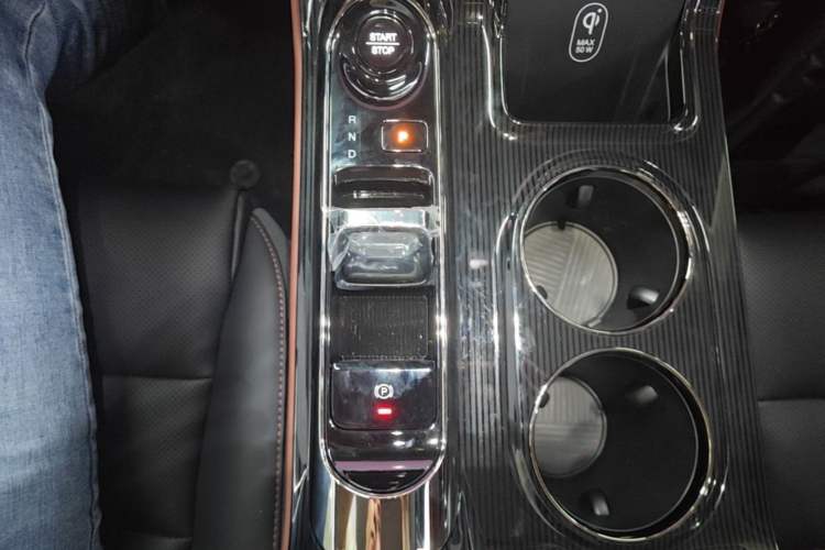 Used GAC Trumpchi E8 New Energy 2024 150km MAX+ Gear Lever