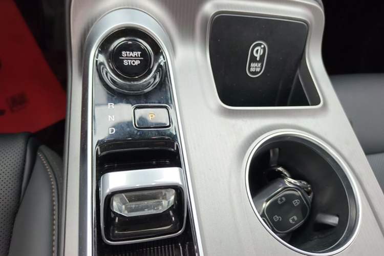 Used GAC Trumpchi E8 New Energy 2024 150km MAX Gear Lever