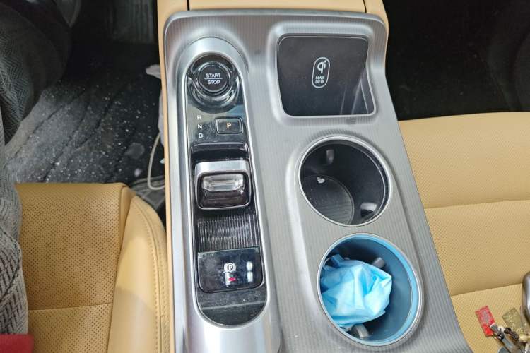 Used GAC Trumpchi E8 New Energy 2024 150km MAX Gear Lever