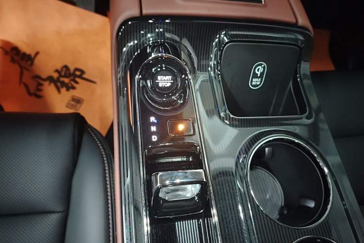 Used GAC Trumpchi E8 New Energy 2024 150km MAX+ Gear Lever