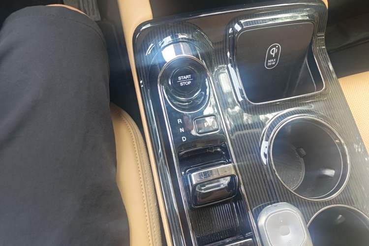 Used GAC Trumpchi E8 New Energy 2024 150km MAX+ Gear Lever