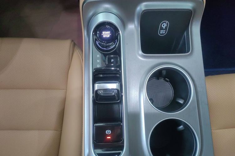 Used GAC Trumpchi E8 New Energy 2024 150km MAX Gear Lever