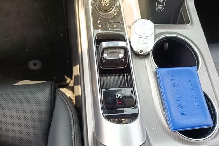 Used GAC Trumpchi E8 New Energy 2024 150km MAX Gear Lever