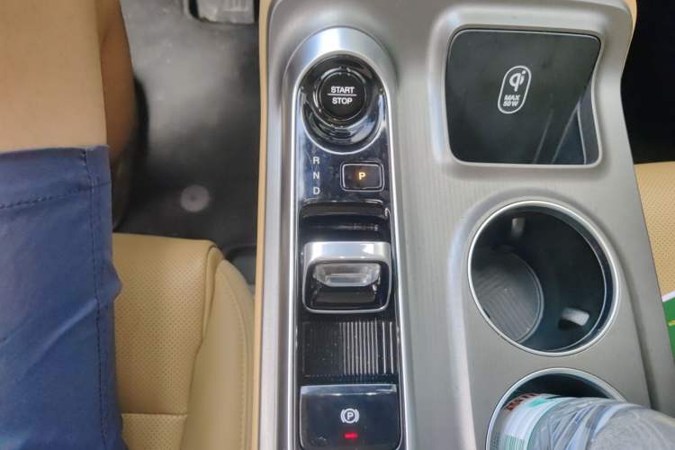 Used GAC Trumpchi E8 New Energy 2024 150km MAX Gear Lever