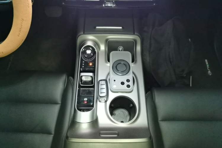 Used GAC Trumpchi E8 New Energy 2024 150km MAX Gear Lever