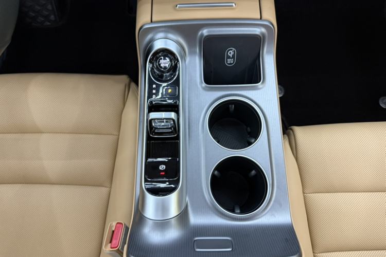 Used GAC Trumpchi E8 New Energy 2024 150km MAX Interior 3