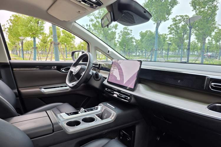 Used GAC Trumpchi E8 New Energy 2024 150km MAX Interior 7