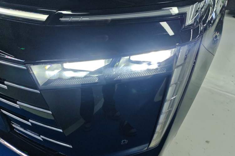 Used GAC Trumpchi E8 New Energy 2024 150km MAX+ Left Front Headlight