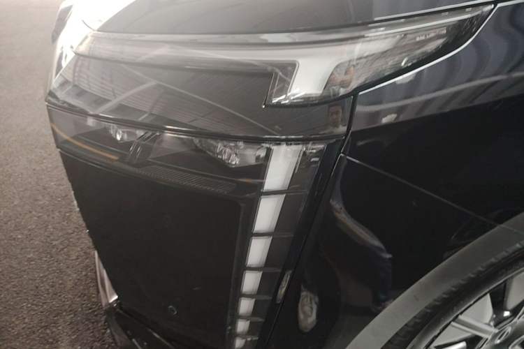 Used GAC Trumpchi E8 New Energy 2024 150km MAX+ Left Front Headlight