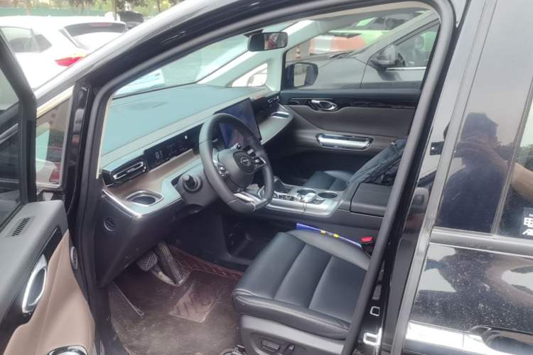 Used GAC Trumpchi E8 New Energy 2024 150km PRO Left Front Seat