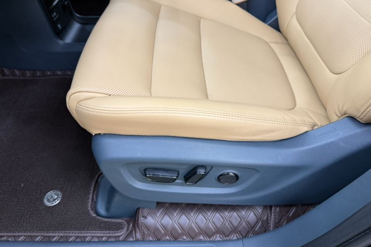 Used GAC Trumpchi E8 New Energy 2024 150km MAX Left Front Seat