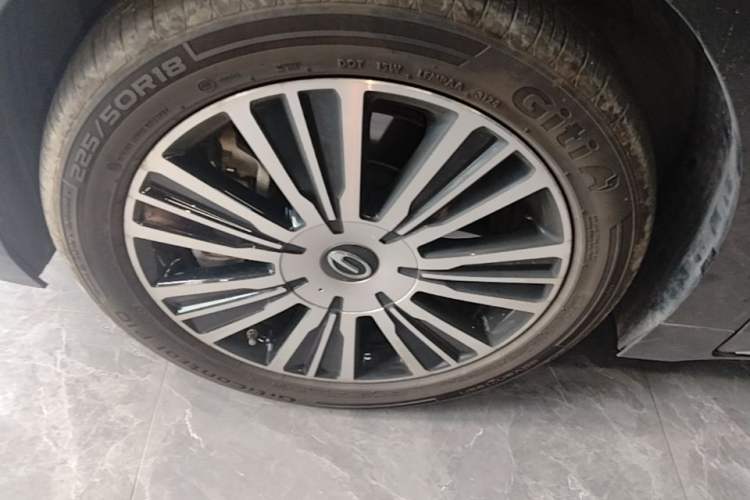 Used GAC Trumpchi E8 New Energy 2024 150km MAX+ Left Front Wheel Hub