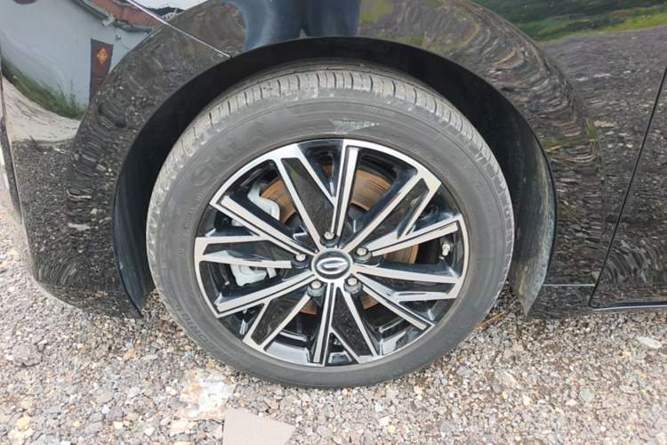 Used GAC Trumpchi E8 New Energy 2024 150km MAX Left Front Wheel Hub
