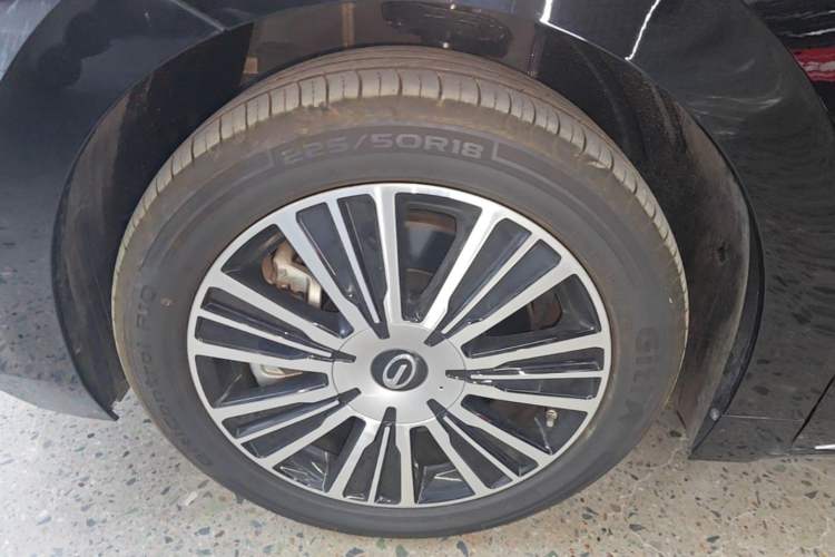 Used GAC Trumpchi E8 New Energy 2024 150km MAX+ Left Front Wheel Hub