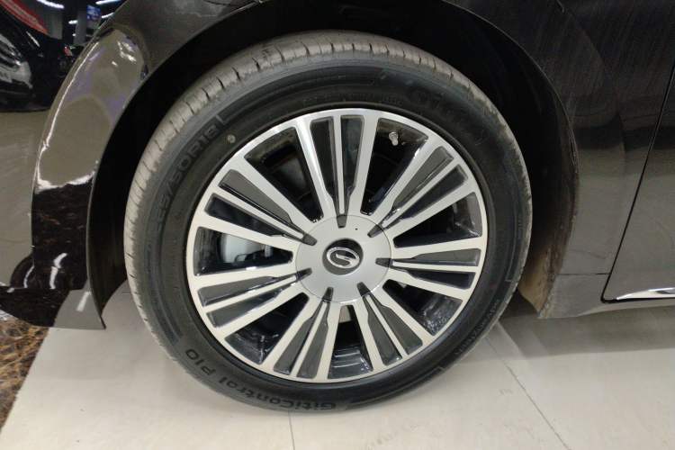 Used GAC Trumpchi E8 New Energy 2024 150km MAX+ Left Front Wheel Hub
