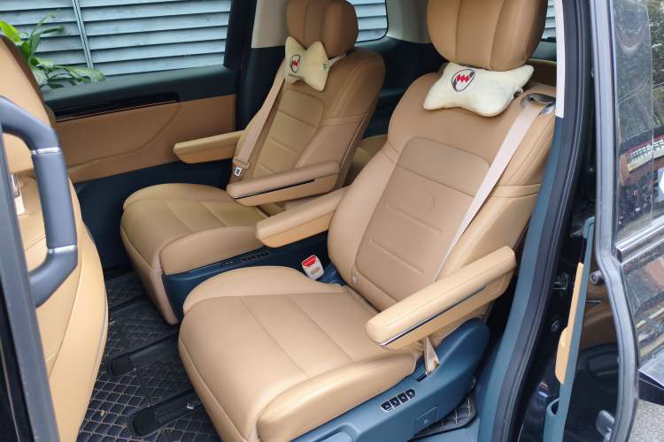 Used GAC Trumpchi E8 New Energy 2024 150km MAX Left Rear Seat