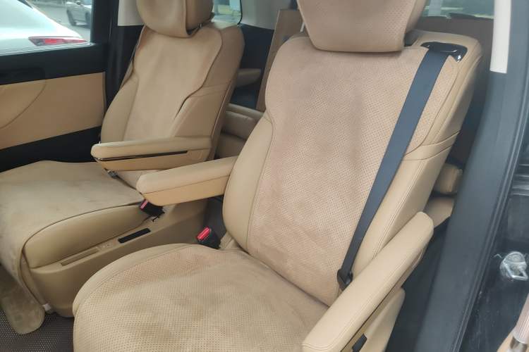 Used GAC Trumpchi E8 New Energy 2024 150km MAX+ Left Rear Seat