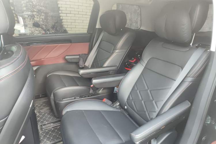 Used GAC Trumpchi E8 New Energy 2024 150km Longteng Glorious+ Left Rear Seat