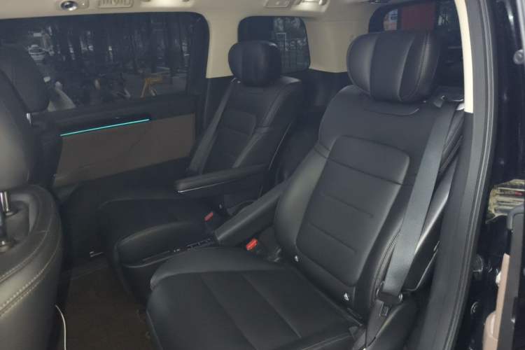 Used GAC Trumpchi E8 New Energy 2024 150km MAX Left Rear Seat