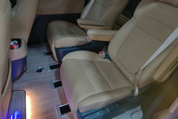 Used GAC Trumpchi E8 New Energy 2024 150km MAX Left Rear Seat