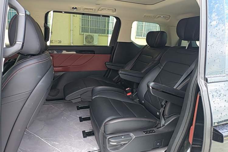 Used GAC Trumpchi E8 New Energy 2024 150km MAX+ Left Rear Seat