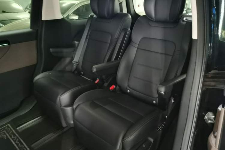 Used GAC Trumpchi E8 New Energy 2024 150km MAX Left Rear Seat