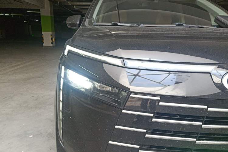 Used GAC Trumpchi E8 New Energy 2024 150km MAX Right Front Headlight