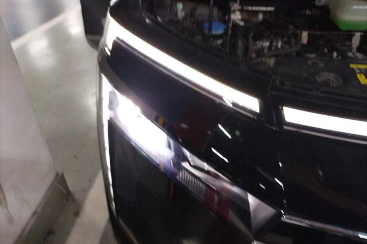 Used GAC Trumpchi E8 New Energy 2024 150km MAX Right Front Headlight