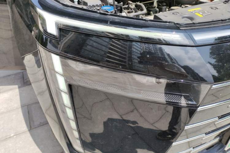 Used GAC Trumpchi E8 New Energy 2024 150km MAX+ Right Front Headlight