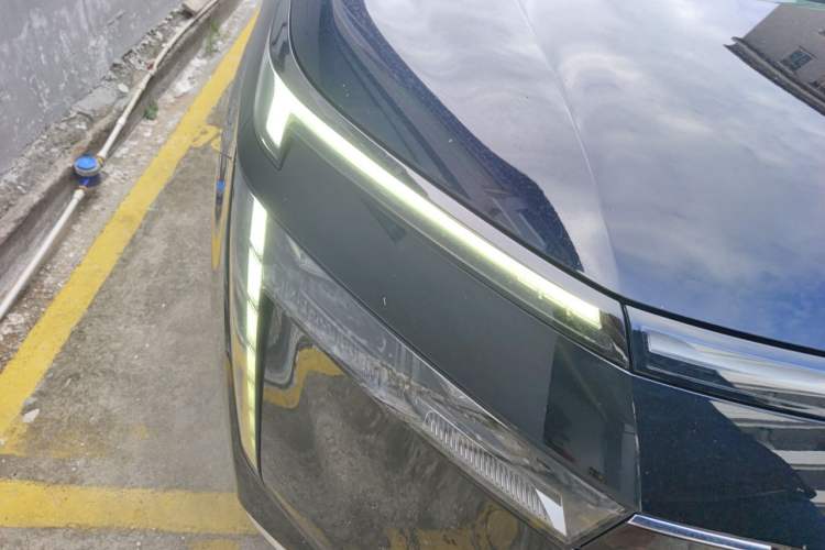 Used GAC Trumpchi E8 New Energy 2024 150km MAX Right Front Headlight