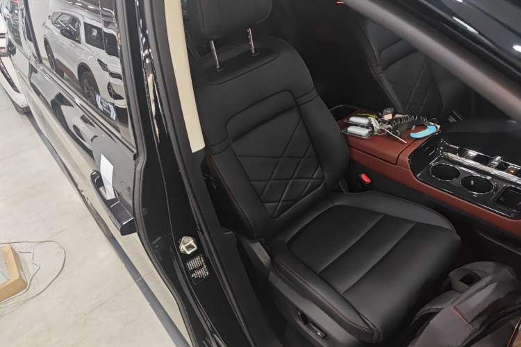 Used GAC Trumpchi E8 New Energy 2024 150km MAX+ Right Front Seat