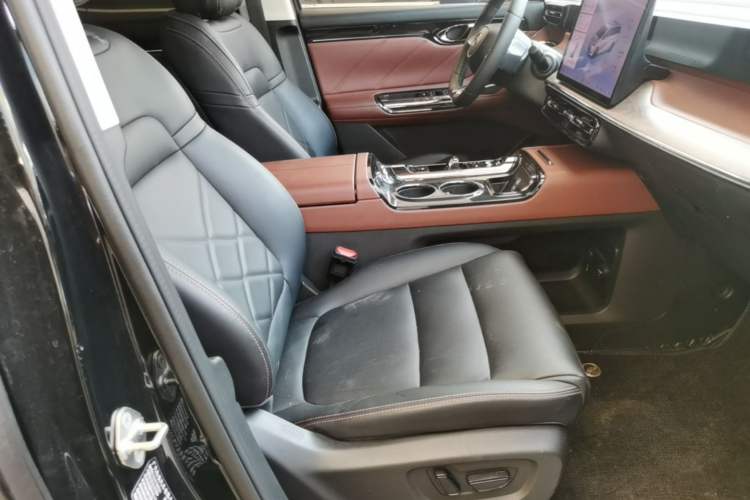 Used GAC Trumpchi E8 New Energy 2024 150km MAX+ Right Front Seat