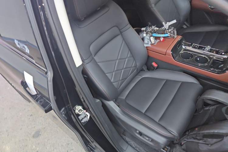 Used GAC Trumpchi E8 New Energy 2024 150km MAX+ Right Front Seat