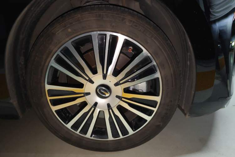 Used GAC Trumpchi E8 New Energy 2024 150km MAX+ Right Front Wheel Hub