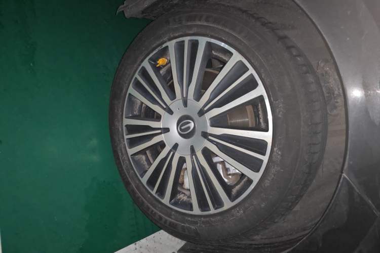 Used GAC Trumpchi E8 New Energy 2024 150km MAX+ Right Front Wheel Hub
