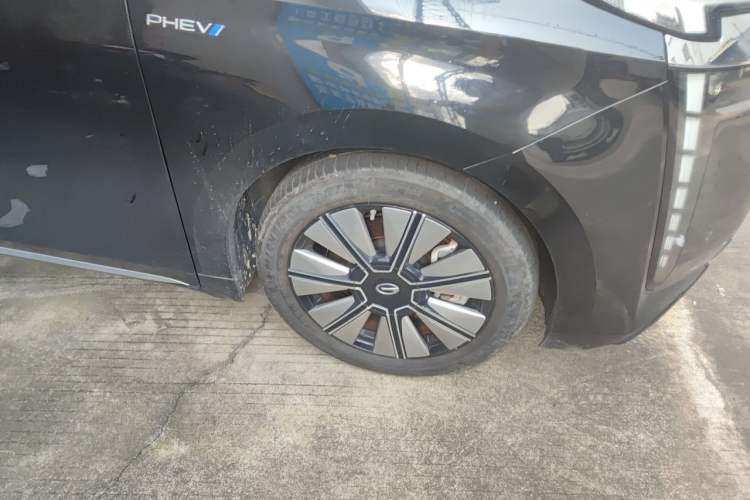 Used GAC Trumpchi E8 New Energy 2024 150km Longteng Glorious+ Right Front Wheel Hub