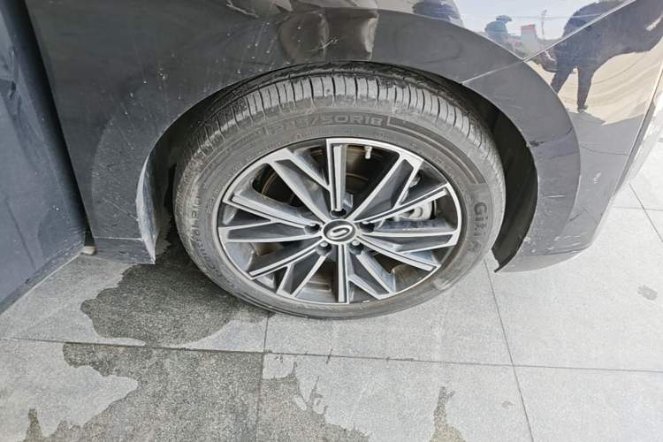 Used GAC Trumpchi E8 New Energy 2024 150km MAX Right Front Wheel Hub