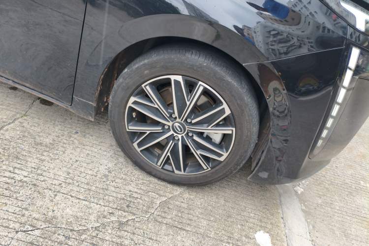 Used GAC Trumpchi E8 New Energy 2024 150km MAX Right Front Wheel Hub